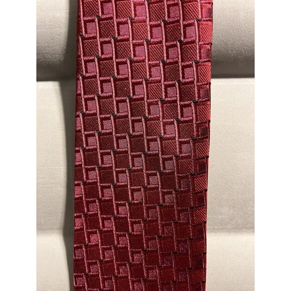 J Ferrar Red Tie 60x3.75 100% Silk - Picture 1 of 4